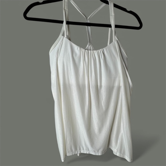 Lululemon Tank White Size 6 Built in Bra Womens Yoga Activewear Shirt Women's - Picture 1 of 2
